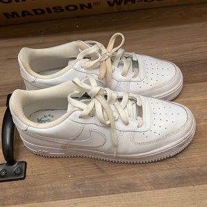 White af1